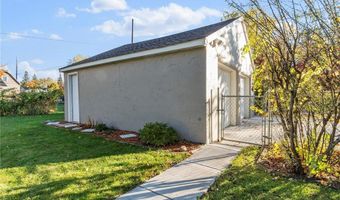 1019 Ash St, Alexandria, MN 56308