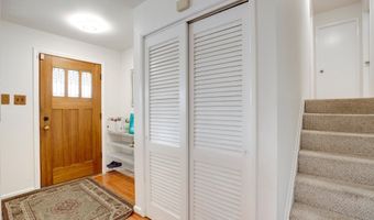 7108 LANIER St, Annandale, VA 22003