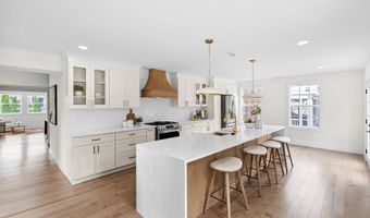 1805 S POLLARD St, Arlington, VA 22204