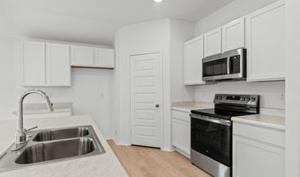 8072 Chesapeake Trl, Bauxite, AR 72011
