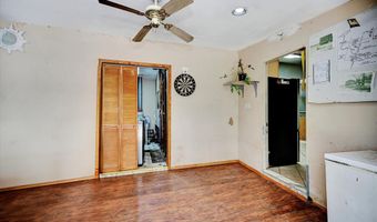 10 7th St, Aberdeen, NJ 07747