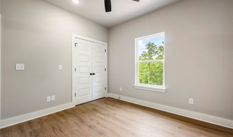 18 Winchelsea Ln, Bella Vista, AR 72714