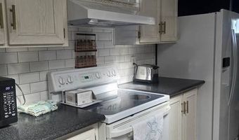 710 Royal Forest Dr, Auburndale, FL 33823