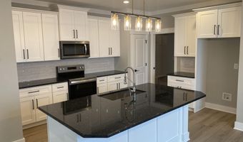 408 Summit St, Aberdeen, NC 28315