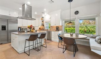 17980 Rancho St, Encino, CA 91316