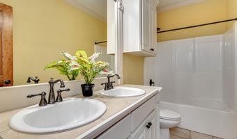 549 Turtle Ln, Brandon, MS 39047
