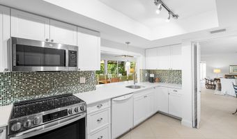 481 Forestview Dr, Atlantis, FL 33462