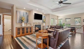2055 Silver Maple Trl, North Liberty, IA 52317