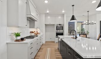 3541 E Warm Springs Ave, Boise, ID 83716