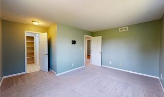 824 S Chillicothe Rd 14, Aurora, OH 44202