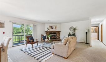 2490 STROEBE ISLAND Dr, Appleton, WI 54914