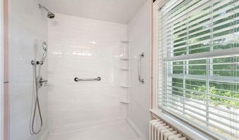 16 Elm Ave, East Providence, RI 02916