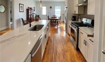 137 SEAL Dr, Arabi, LA 70032