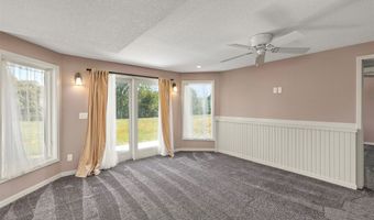 27887 337th Ct, Adel, IA 50003