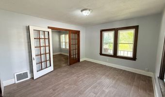 1083 Stroman Ave A, Akron, OH 44306