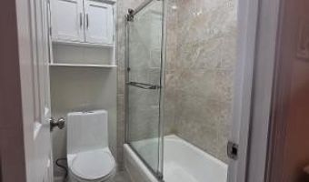 4313 GREENBERRY Ln, Annandale, VA 22003