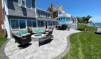 21 Groveway 21, Clinton, CT 06413