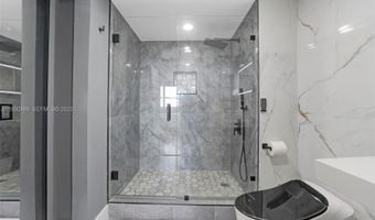 19501 W Country Club Dr 1202, Aventura, FL 33180