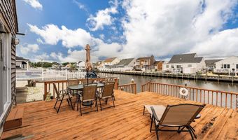 66 Wind Jammer Ct, Bayville, NJ 08721