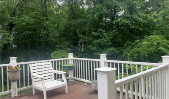 15 Tall Pines Dr, Barrington, RI 02806