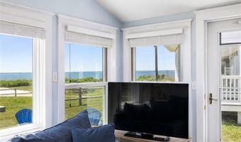 11 Woodruff St, Narragansett, RI 02882