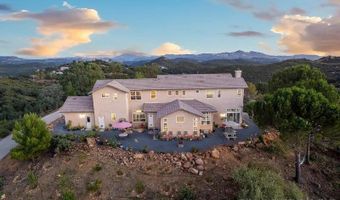 23475 Trappers Hollow Rd, Alpine, CA 91901