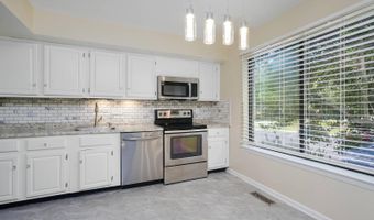 10704 MUIRFIELD Dr, Potomac, MD 20854