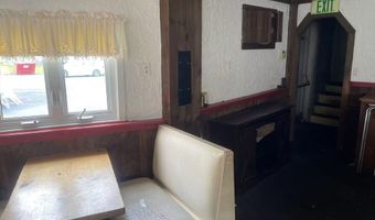 517 Main St, Barnstable, MA 02601