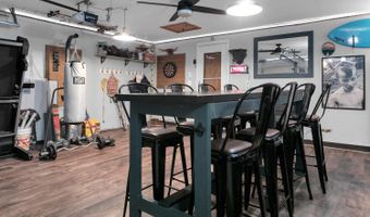 19 Stanley Ln, Middletown, NJ 07748
