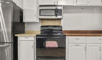 1710 PLANTATION Dr, Alexandria, LA 71301