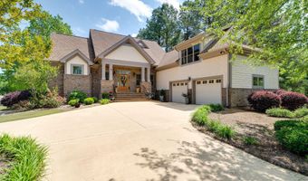 104 Evergreen Dr, Wallace, NC 28466