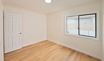 18063 Burbank Blvd, Encino, CA 91316