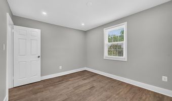 2026 N VERMONT St 301, Arlington, VA 22207