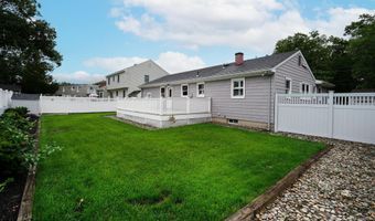 644 Berkeley Ave, Beachwood, NJ 08722