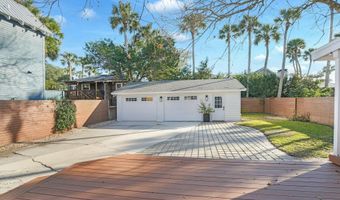 322 6TH St, Atlantic Beach, FL 32233