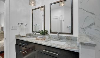 1818 POTOMAC GREENS Dr, Alexandria, VA 22314