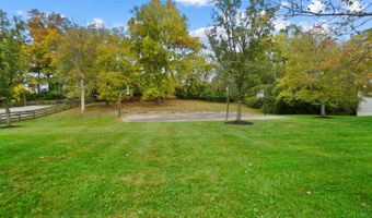 2558 Apple Ridge Ln, Amberley, OH 45236