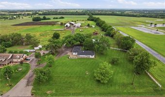 17341 N 158th St, Basehor, KS 66007