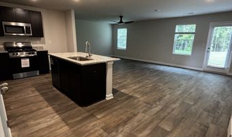 122 Garden Walk 13, West Point, GA 31833