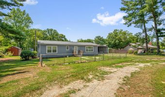 157 Flat Rock Ln, Aberdeen, NC 28315
