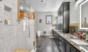 5304 SAMPSON Rd, Abrams, WI 54101