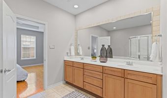15759 Seabolt 44, Addison, TX 75001