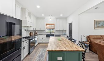 410 Miracle Ct, Andrews, SC 29510