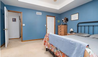 120 Hillside Dr, Baldwin City, KS 66006