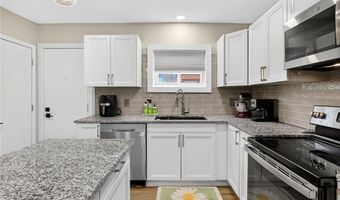 1570 STADELMAN Ave, Akron, OH 44320