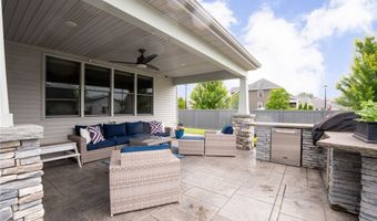 132 Boxelder Ln, Amherst, NY 14228