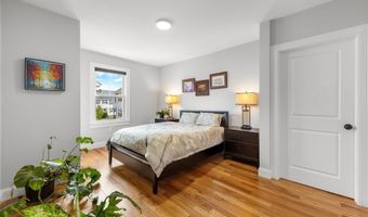 30 Gloucester St 30, Arlington, MA 02476
