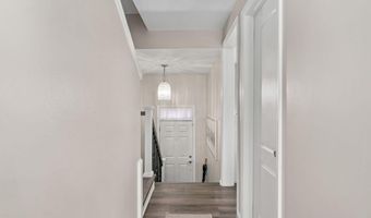 2504 WINDBREAK Dr, Alexandria, VA 22306