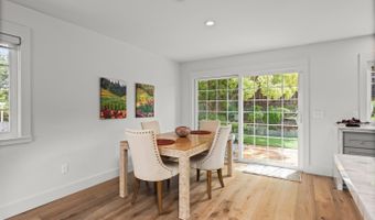 7362 Oakmont Dr, Santa Rosa, CA 95409