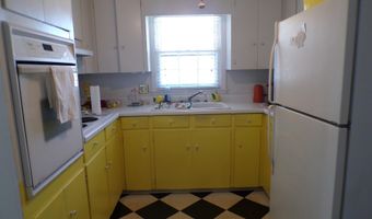 120 Bradley Ave, Bishopville, SC 29010